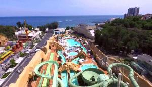 Panoramic 1Br Apartment with Terrace in Arcadia Palace