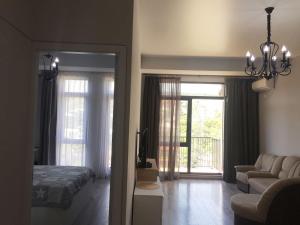 Sunny Apartment Ortachala