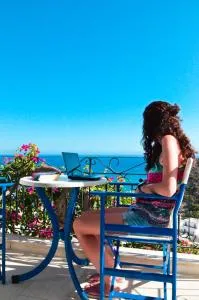 Iro Hotel - Níthavris