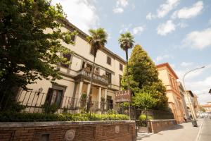 Albergo Chiusarelli hotel, 
Siena, Italy.
The photo picture quality can be
variable. We apologize if the
quality is of an unacceptable
level.