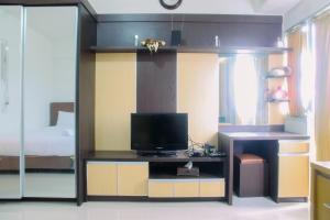 Best Location Studio Park View Condominium Apartment By Travelio