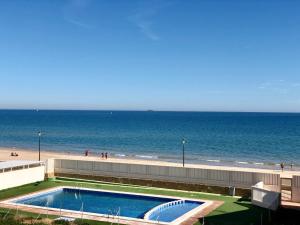 Ferienhaus Villa en 1ª línea de playa para 8 personas Sueca Spanien