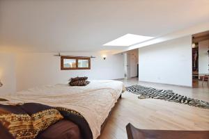 Villas Loft d'exception 350m2 spacieux et lumineux avec piscine a 15 min de la mer : photos des chambres