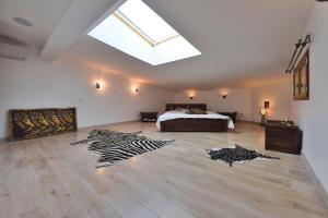 Villas Loft d'exception 350m2 spacieux et lumineux avec piscine a 15 min de la mer : photos des chambres