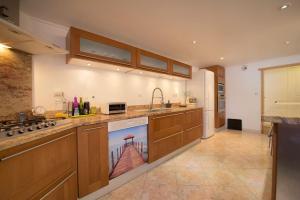 Villas Loft d'exception 350m2 spacieux et lumineux avec piscine a 15 min de la mer : photos des chambres