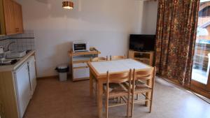 Appartements VAUJANYLOCATIONS - Claret II Studio 3 : photos des chambres