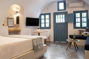 Stoa Cave Villas