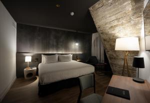 Double Room with River View room in Hotel Tayko Bilbao