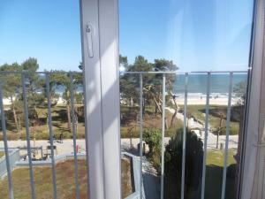 FeWo direkt am Strand mit Meerblick und Südbalkon, Villa Freia 27, Binz