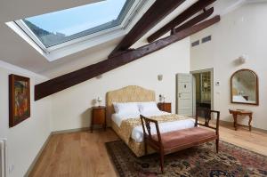 Deluxe Double Room room in Villa Platamone