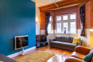 Apartment No 1 - The Old Red King Pub, Whitefield, Manchester