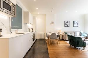 LUXURY GUGGENHEIM MUSEUM