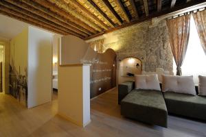 Desiderata Studio Apartment 