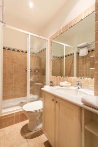 Superior Double Room room in Hotel Le Grimaldi by Happyculture