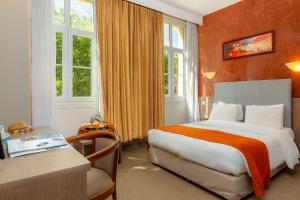 Hotels Kyriad Avignon - Palais des Papes : photos des chambres