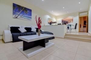 Stunning Villa with Pool