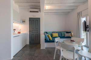 Pollonia Sea View Apartments Milos Greece