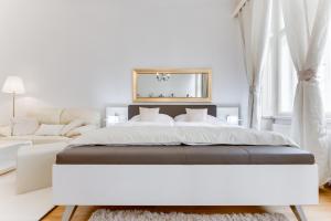 Diamond Riverside Apartment in the Heart of Prague