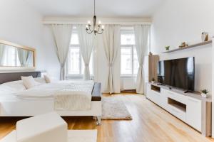 Diamond Riverside Apartment in the Heart of Prague
