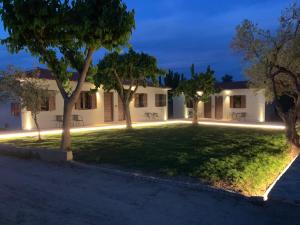 Castle View Bungalows Lakonia Greece