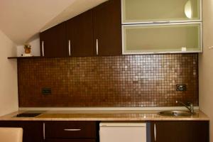 Studio apartments Morinj