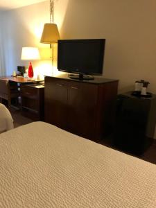 Family Room - Disability Access room in Coronado Motel & RV Park