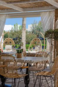 Drossia Palms Hotel and Nisos Beach Suites Heraklio Greece