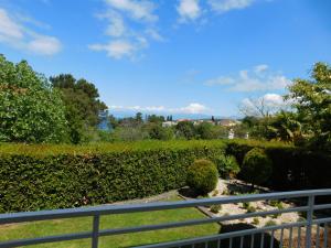 Rose Garden Apartment