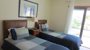 Pomba Branca (4-6 per.) Piscina, 500m Praia