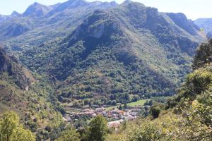 Calle Florez Estrada, 33840, Pola de Somiedo, Asturias, Spain.