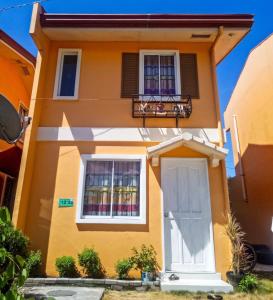 Hillview Apt w Pool Access - Free Wifi