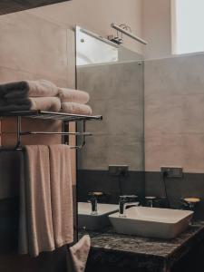 Pinnacle boutique villas