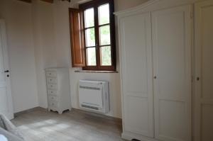 Le Bozze "Il Leccino" con piscina, WI-FI, posto auto