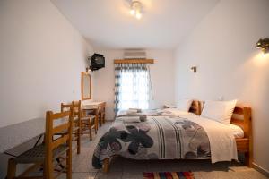 Two Double Rooms with Interconnecting Door and Sunset View
