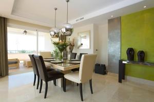 Appt 401-3-Bed-Heaven Beach-Paseo-All year heated pool-Free Bikes