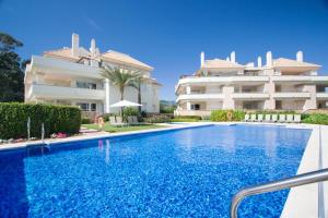 Appt 401-3-Bed-Heaven Beach-Paseo-All year heated pool-Free Bikes