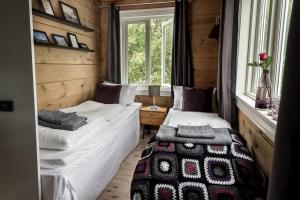 Twin Room with View room in Flatheim