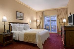 King Room with Balcony and Limited View room in RG NAXOS Hotel