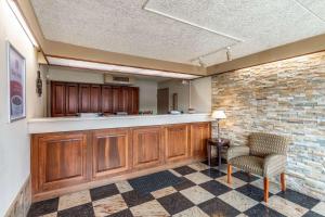 Econo Lodge Zanesville Downtown