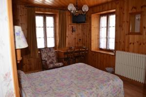 Hotels Les Touristes : photos des chambres
