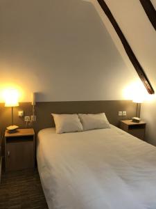 Hotels Hotel du Clocher : photos des chambres