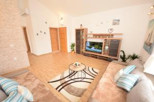 Luxury penthouse with jacuzzi in Orebić (Dalmatia)