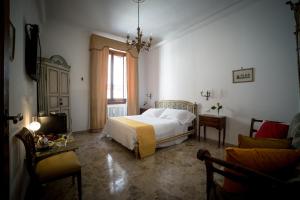 Deluxe Double Room room in b&b Florence Cathedral