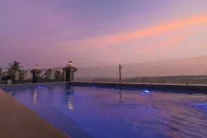 Hill Top Luxury Villa - 3 BHK || Infinity Pool - Bastora