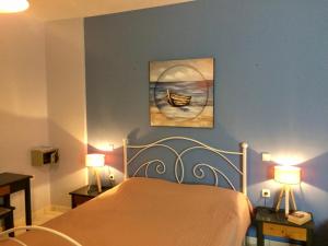 Golden Star Apartments
