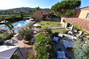 Hotels Hotel Les Lentisques : photos des chambres