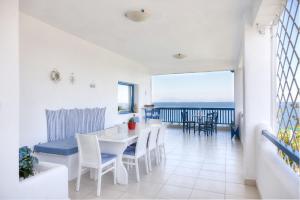 Navy Greece Villa with swimming pool & sea view