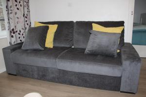 Apartment room in Escalille la Travia