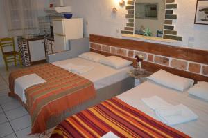 Aposperitis Rooms & Apartments Syros Greece