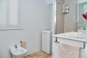 Luxury 12th Floor Beachfront